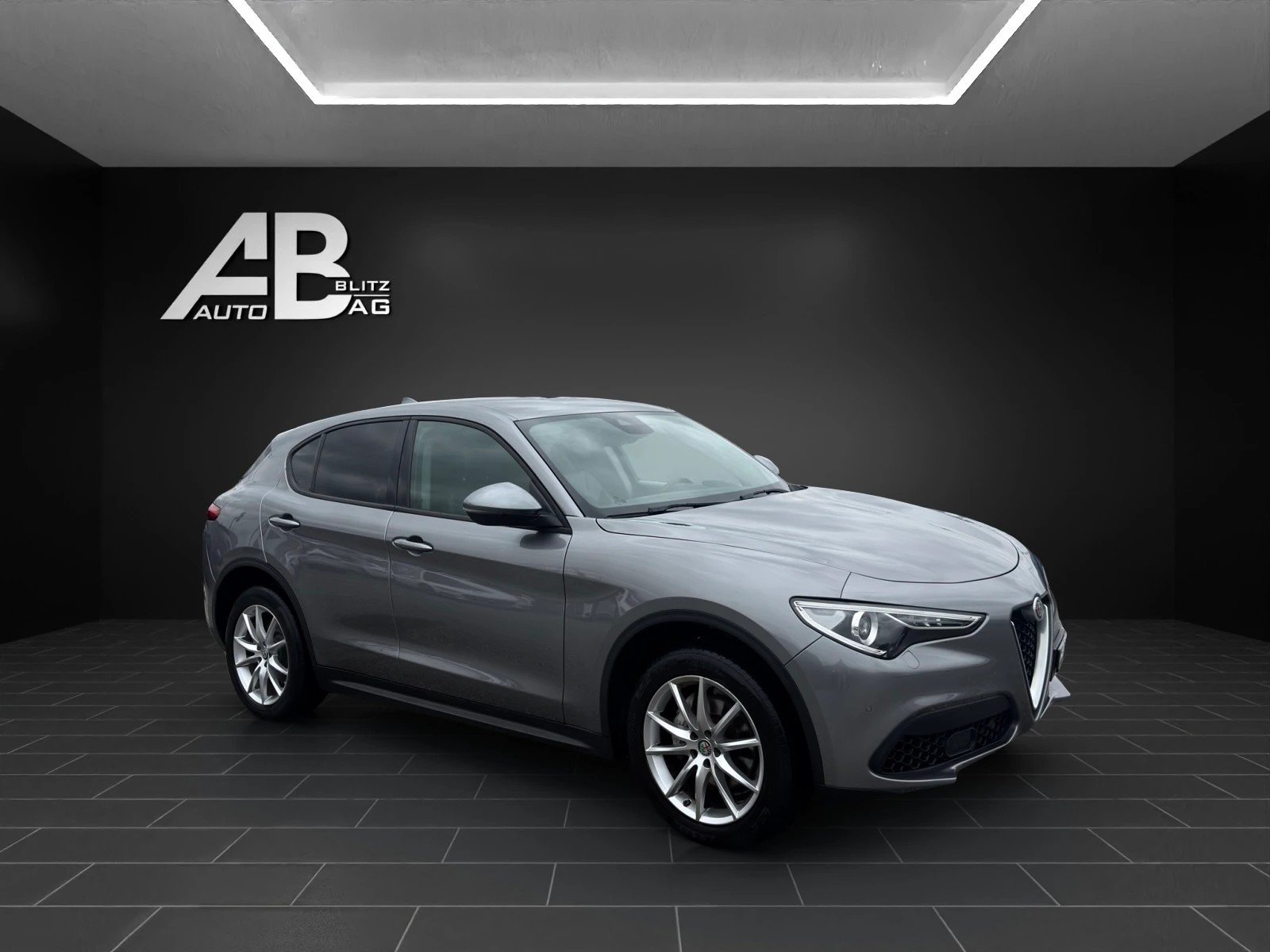 ALFA ROMEO Stelvio 2.0 Super Q4 Automatic, Benzin, Occasion / Gebraucht, Automatik - 6