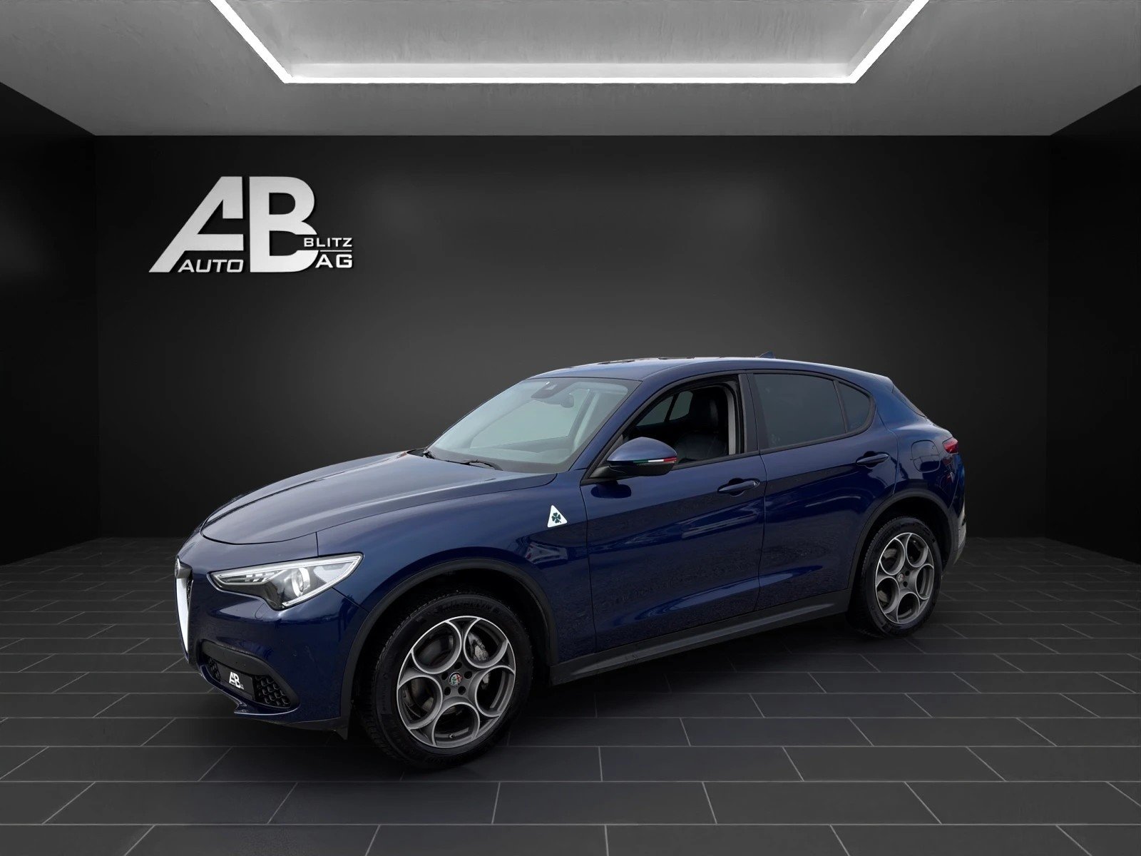 ALFA ROMEO Stelvio 2.0 Super Q4 Automatic, Benzin, Occasion / Gebraucht, Automatik - 2