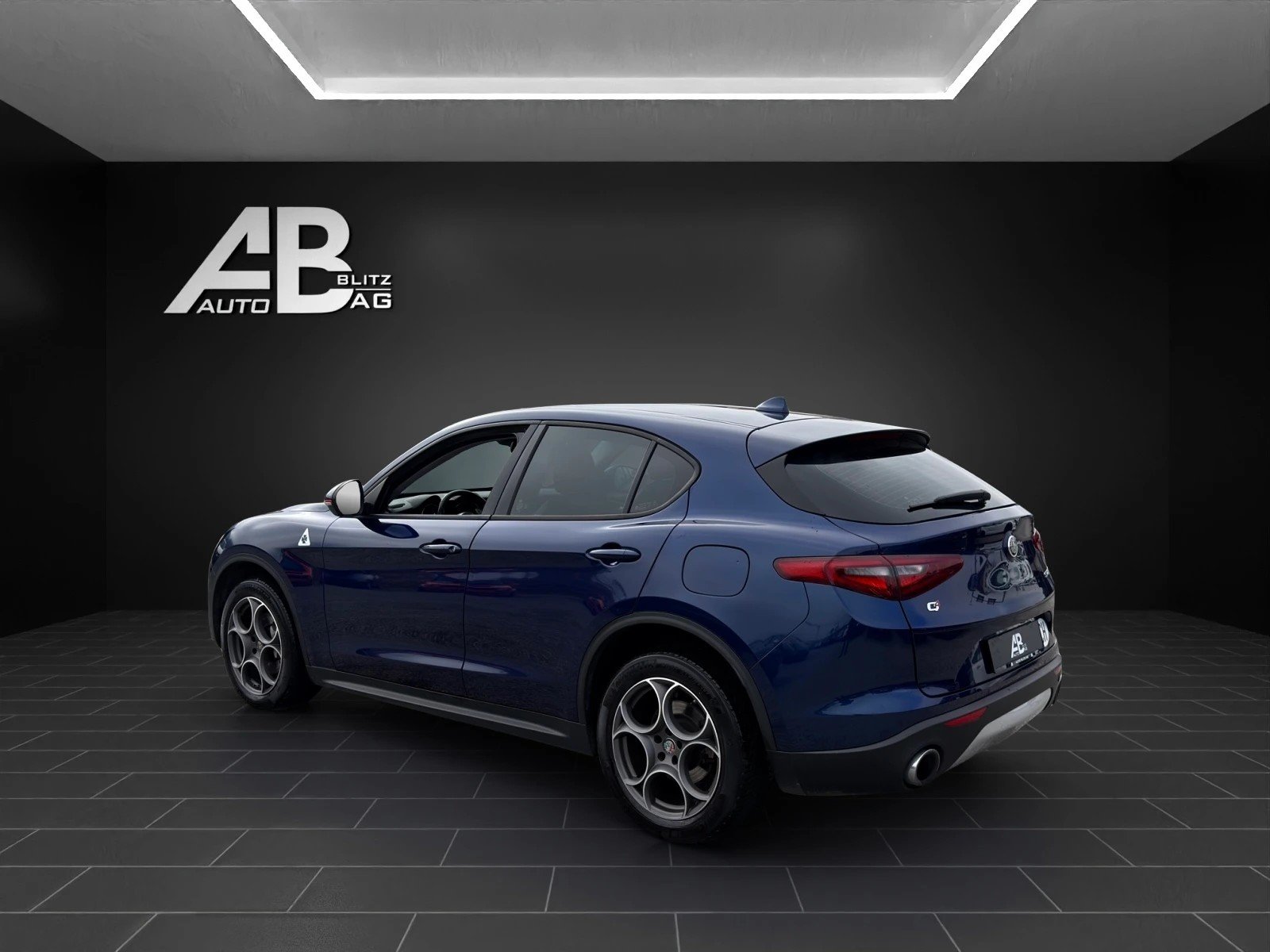 ALFA ROMEO Stelvio 2.0 Super Q4 Automatic, Benzin, Occasion / Gebraucht, Automatik - 3