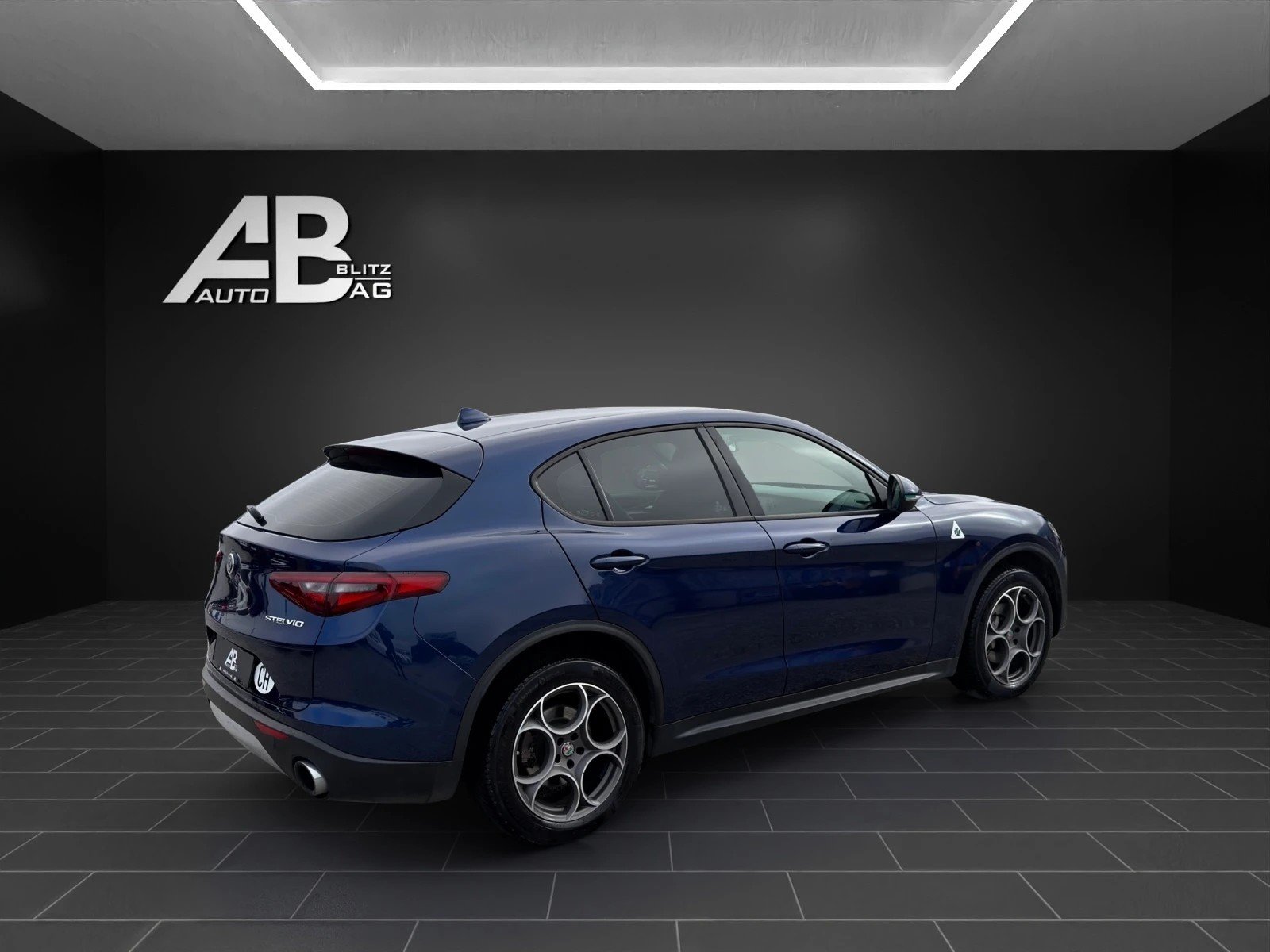 ALFA ROMEO Stelvio 2.0 Super Q4 Automatic, Benzin, Occasion / Gebraucht, Automatik - 5