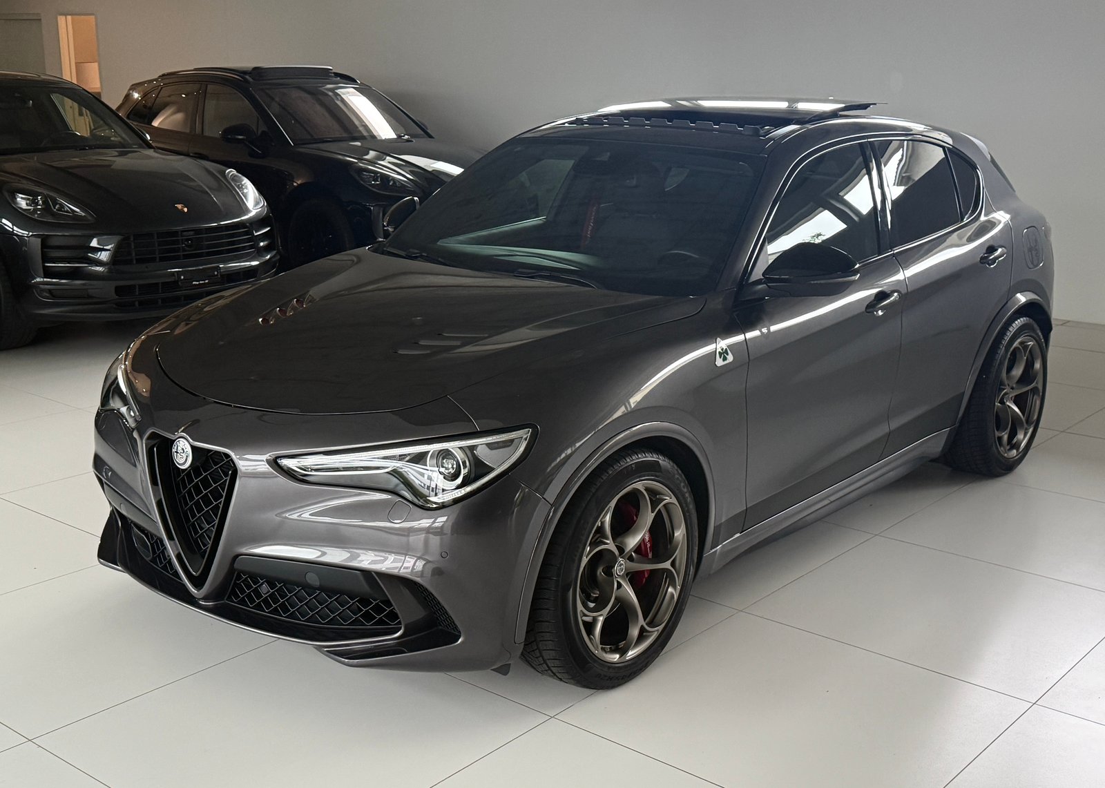 ALFA ROMEO Stelvio 2.9 V6 Quadrifoglio Sky Q4*CH-Fz. Service, Essence, Occasion / Utilisé, Automatique - 7