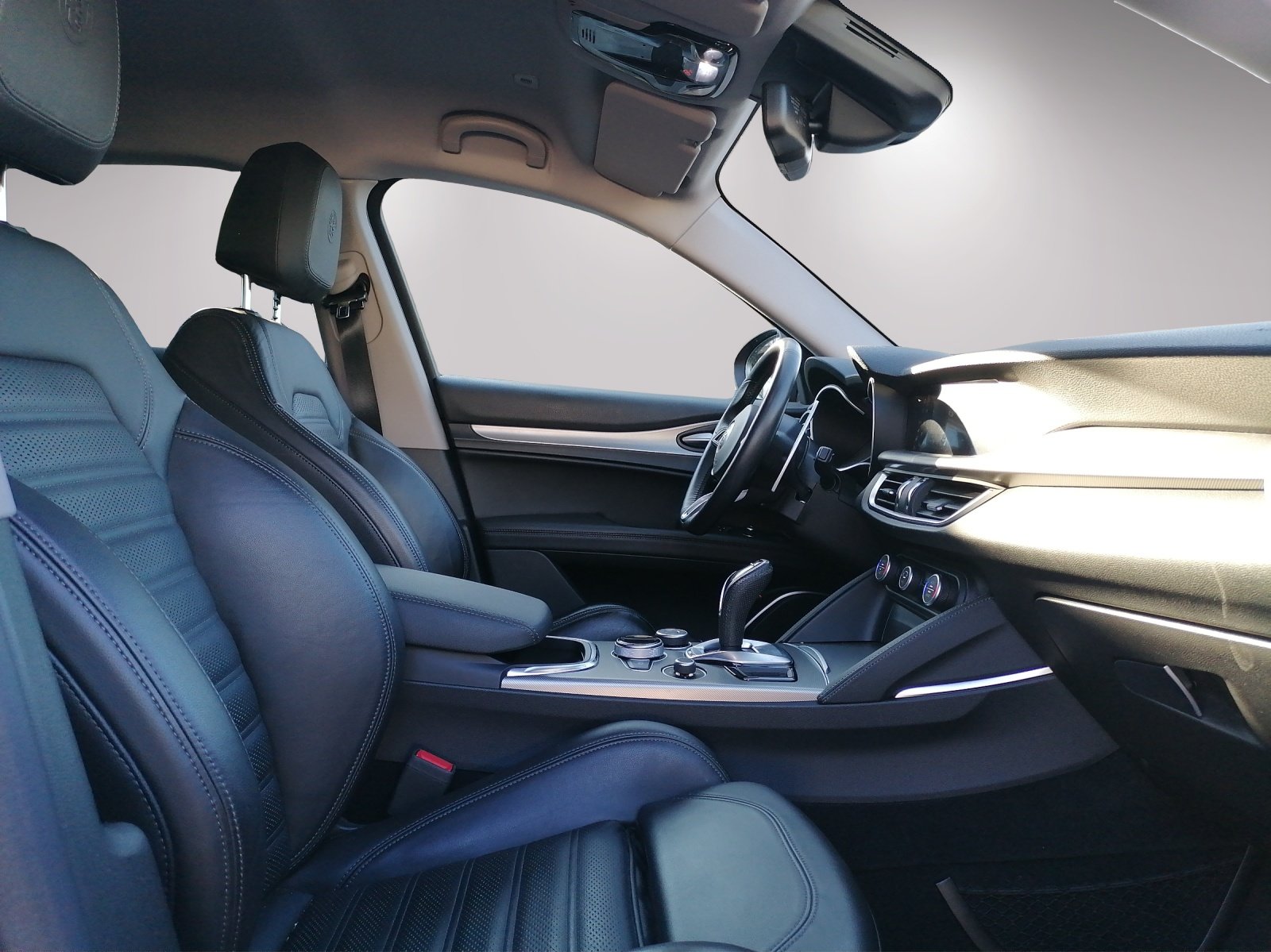 ALFA ROMEO Stelvio 2.0 Q4 Sprint, Essence, Occasion / Utilisé, Automatique - 6