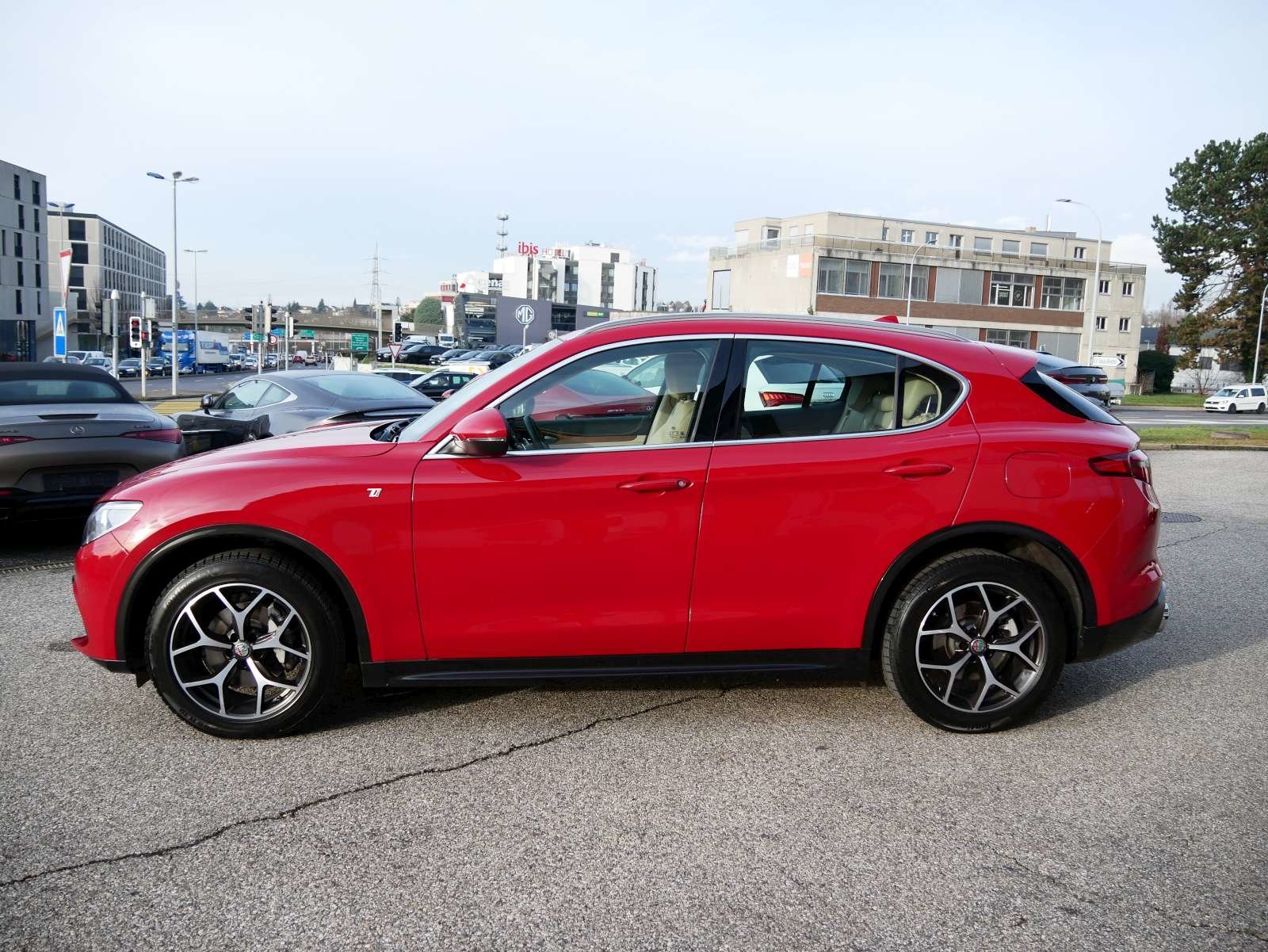 ALFA ROMEO Stelvio 2.0 TI Q4 Automatic, Petrol, Second hand / Used, Automatic - 2