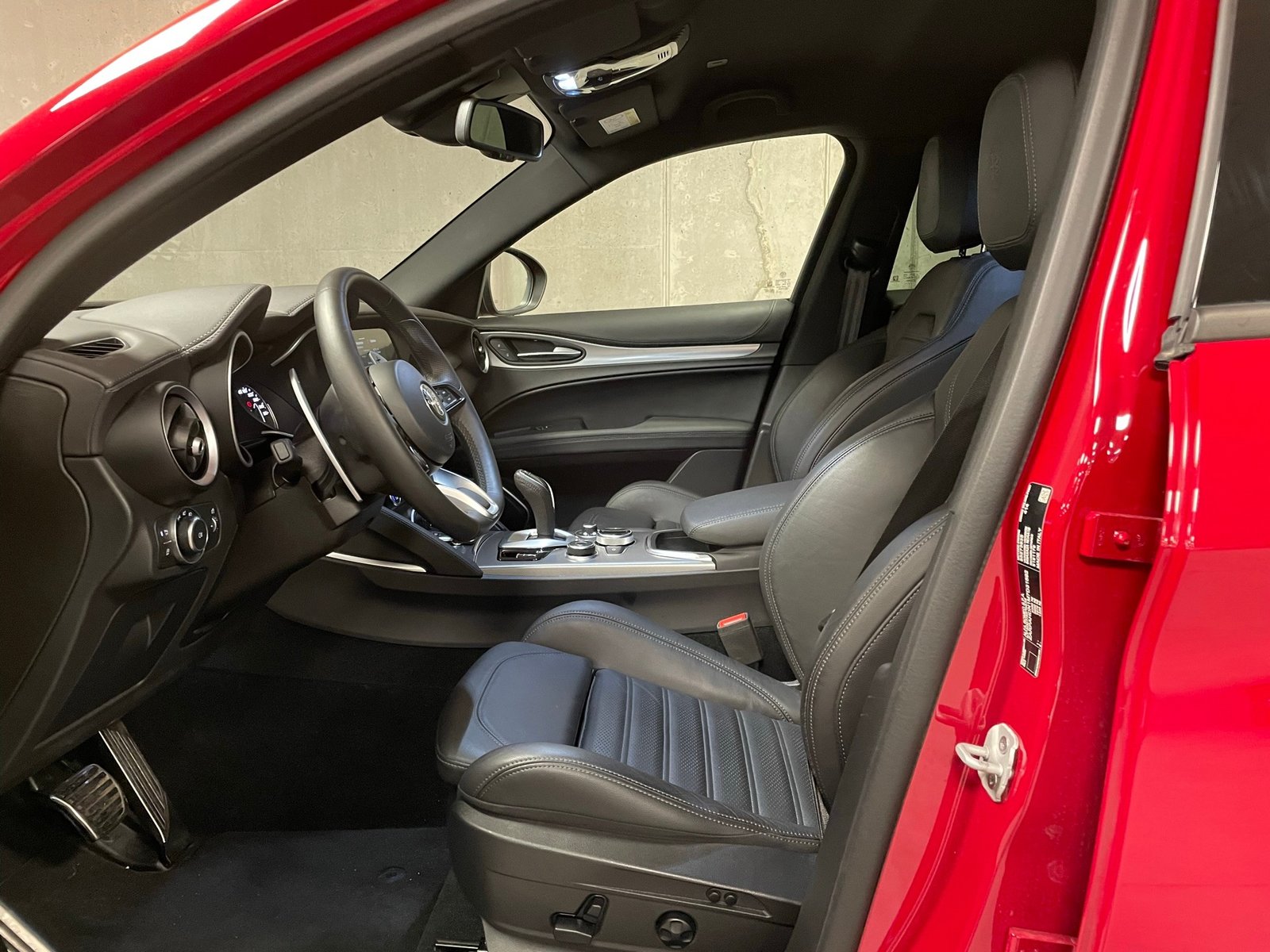 ALFA ROMEO STELVIO 2.0 MA 280 AT Q4 Ve, Petrol, Second hand / Used, Automatic - 2