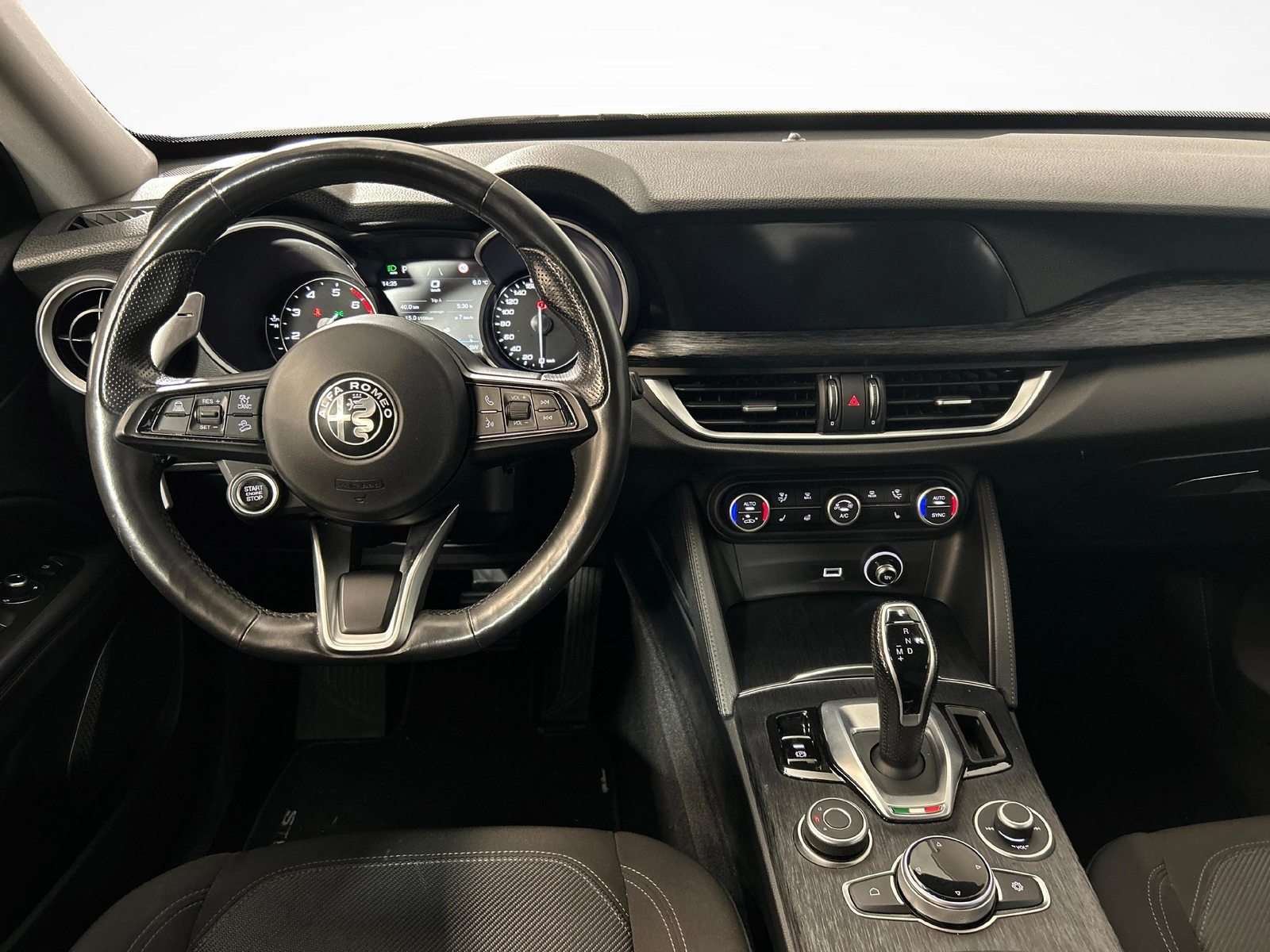 ALFA ROMEO Stelvio 2.0 Q4 Super, Benzin, Occasion / Gebraucht, Automatik - 7