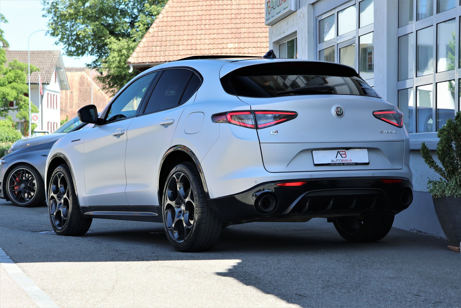 ALFA ROMEO Stelvio 2.0 Competizione Pack Sky Q4 AT8, Petrol, Second hand / Used, Automatic - 3