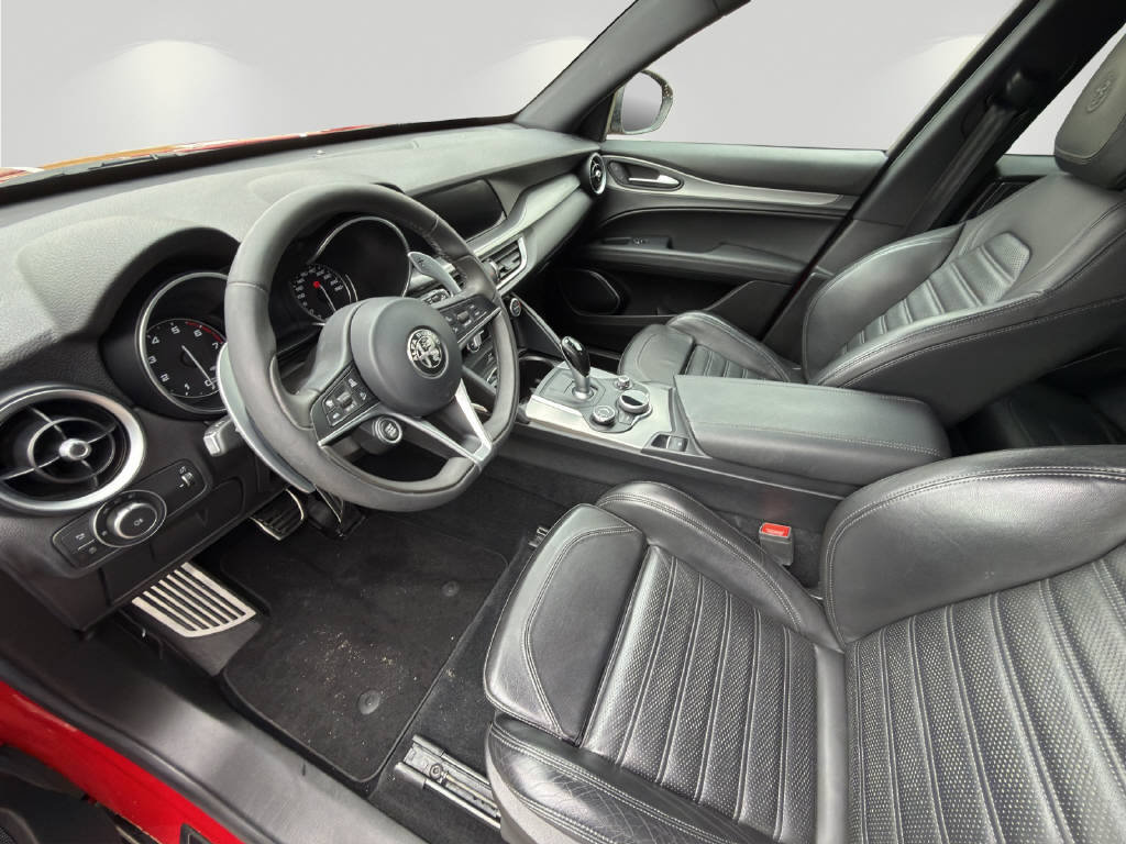 ALFA ROMEO Stelvio 2.0 Q4 280 Super, Essence, Occasion / Utilisé, Automatique - 6