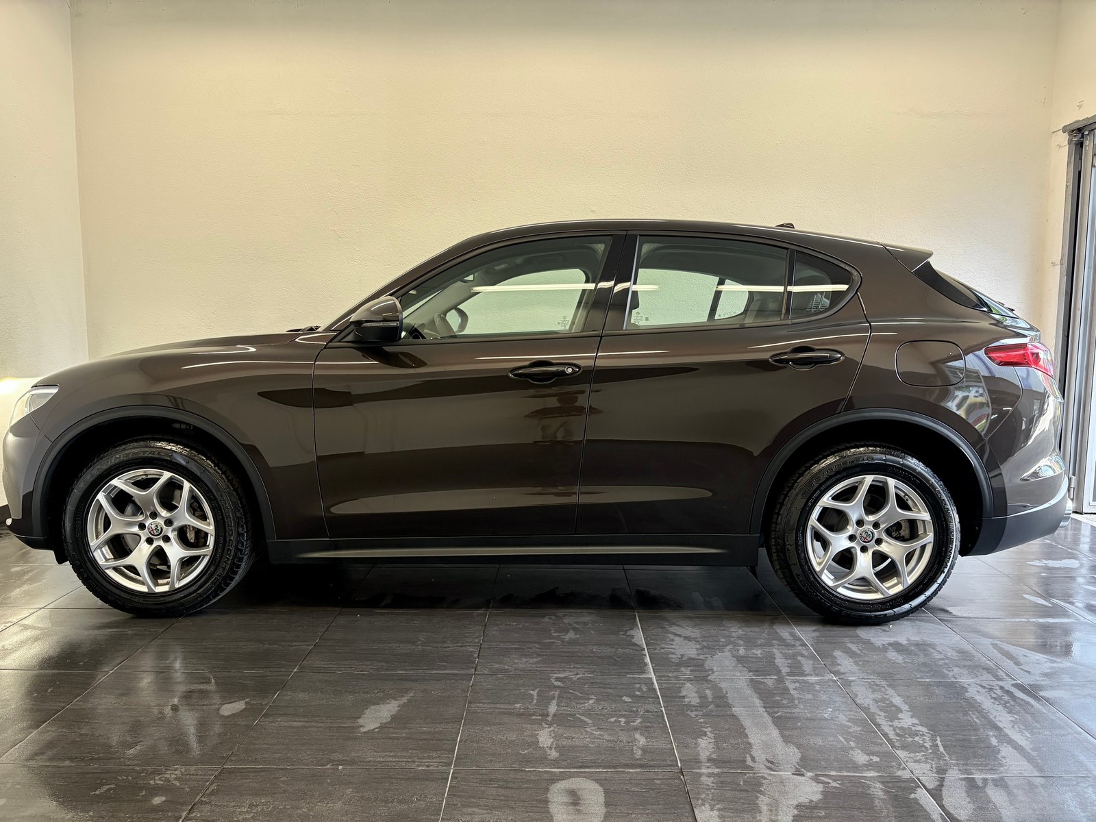 ALFA ROMEO Stelvio 2.0 Super Q4 Automatic, Benzin, Occasion / Gebraucht, Automatik - 7