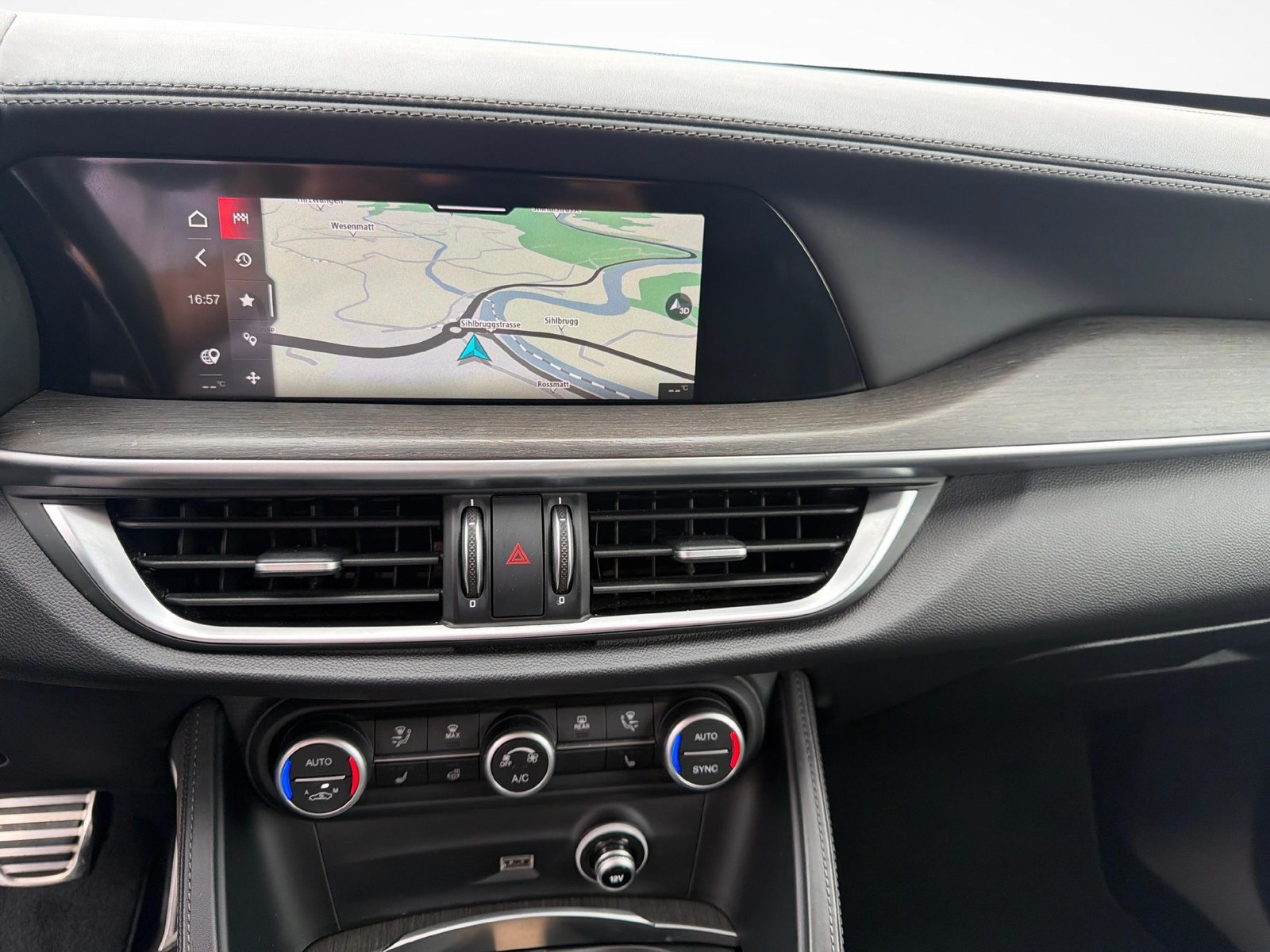 ALFA ROMEO Stelvio 2.0 Q4 280 Ti, Benzin, Occasion / Gebraucht, Automatik - 7