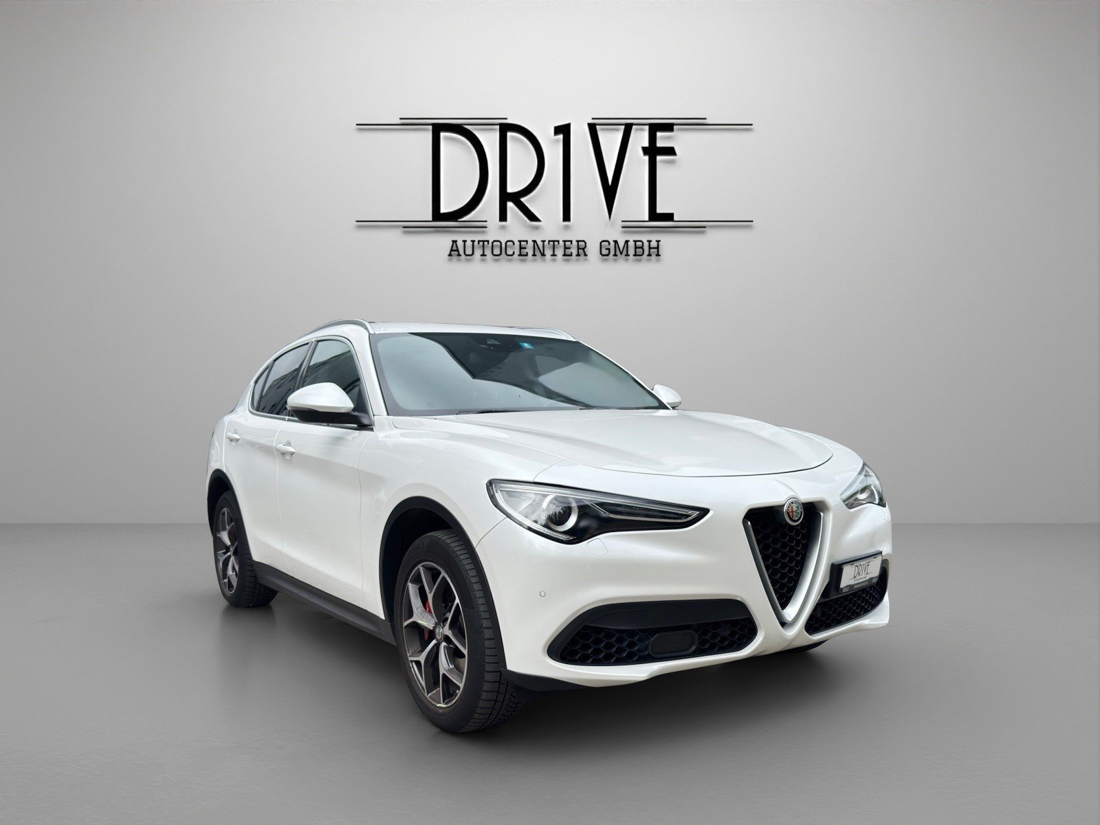 ALFA ROMEO Stelvio 2.0 Super Q4 Automatic, Benzin, Occasion / Gebraucht, Automatik - 3