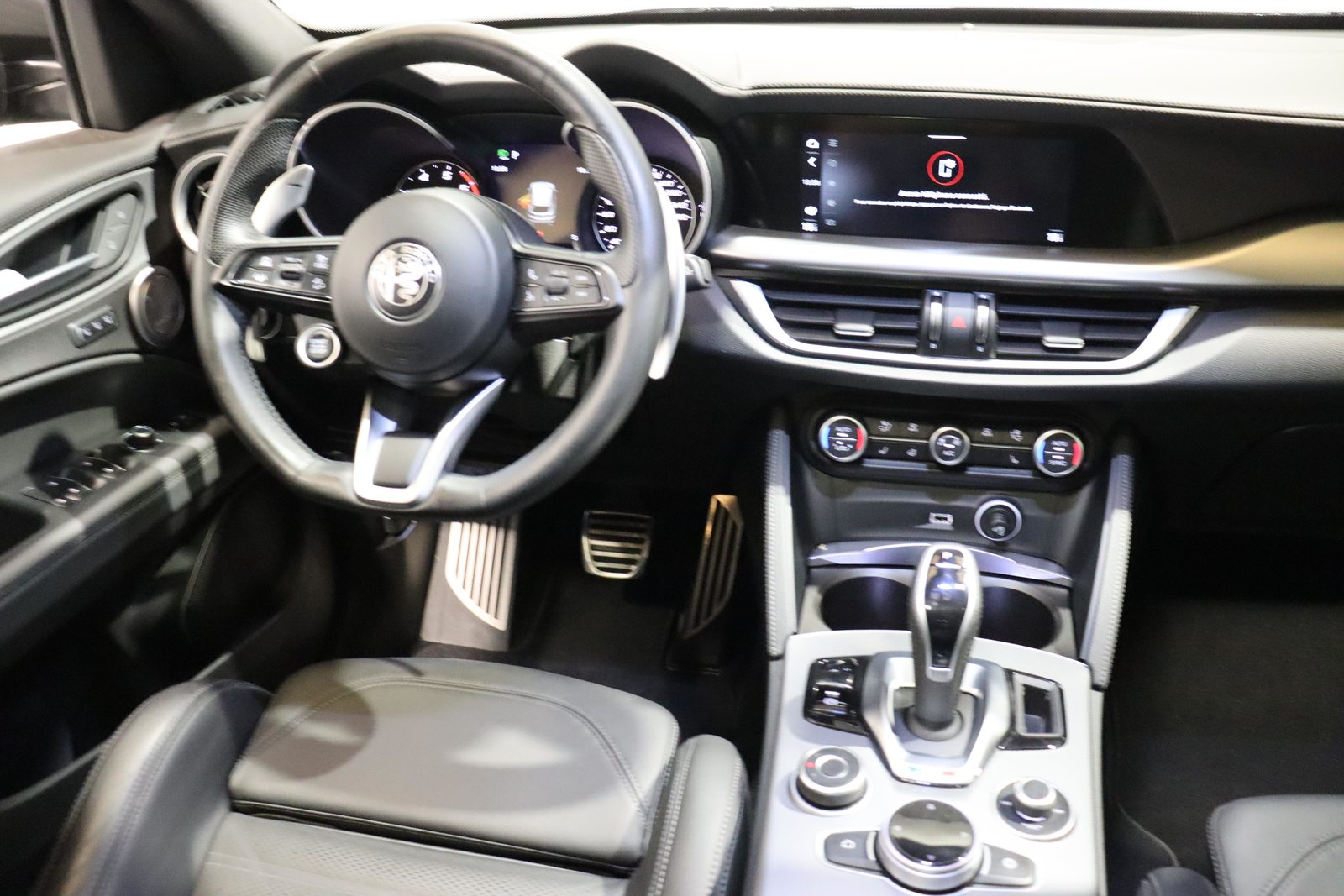 ALFA ROMEO Stelvio 2.0 Q4 280 Veloce, Essence, Occasion / Utilisé, Automatique - 7
