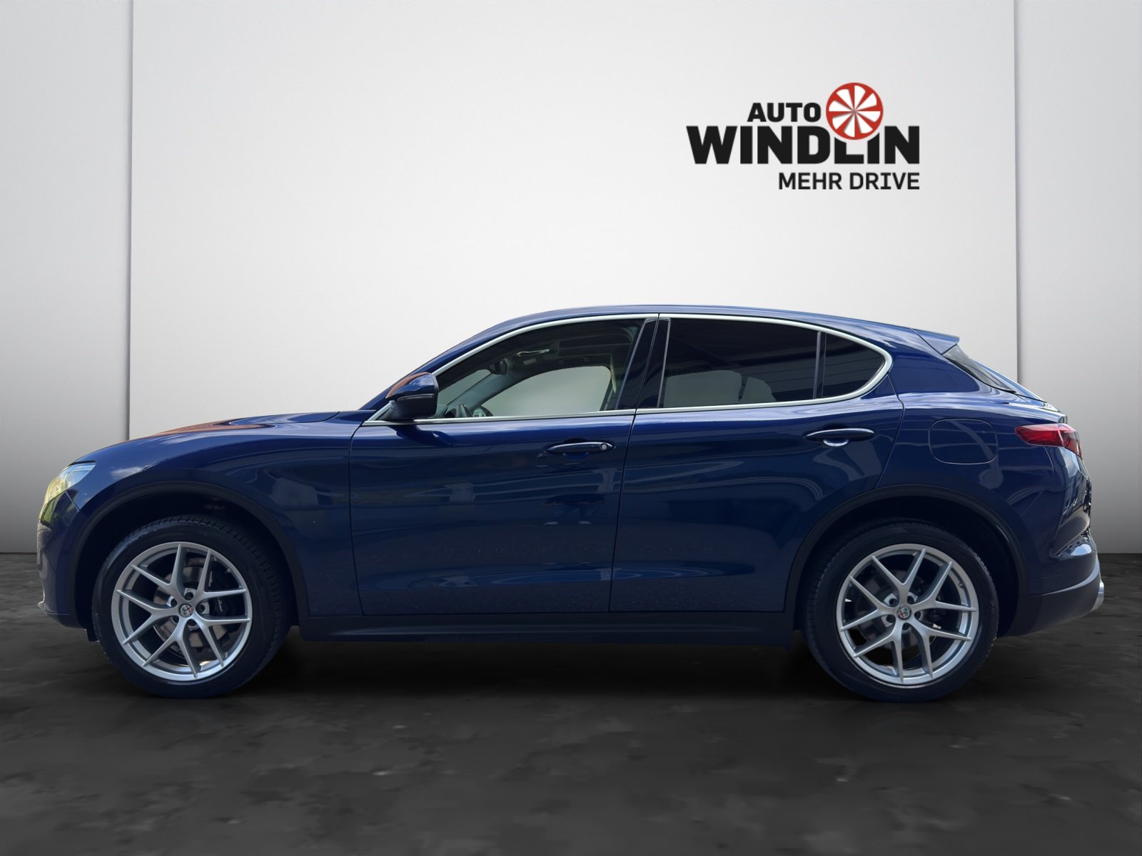 ALFA ROMEO Stelvio 2.0 Q4 280 Executive, Petrol, Second hand / Used, Automatic - 3