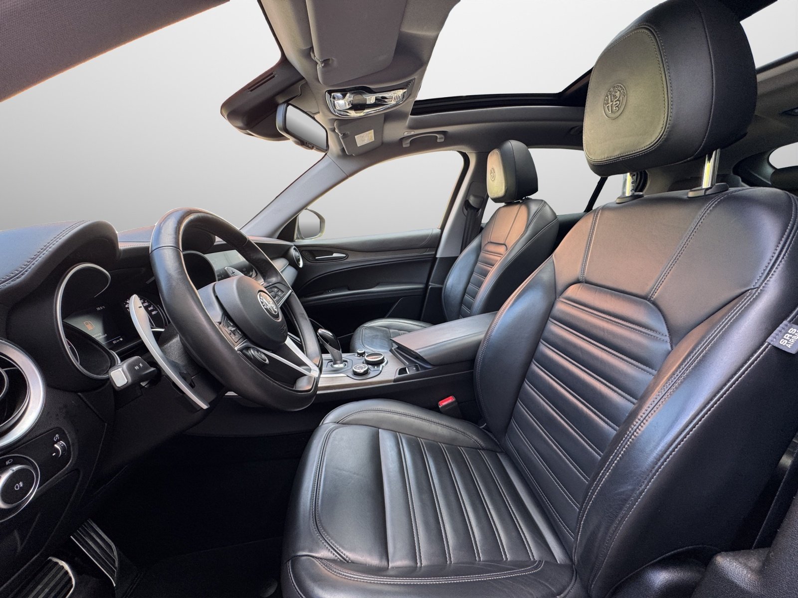 ALFA ROMEO Stelvio 2.0 Q4 280 Executive, Petrol, Second hand / Used, Automatic - 5