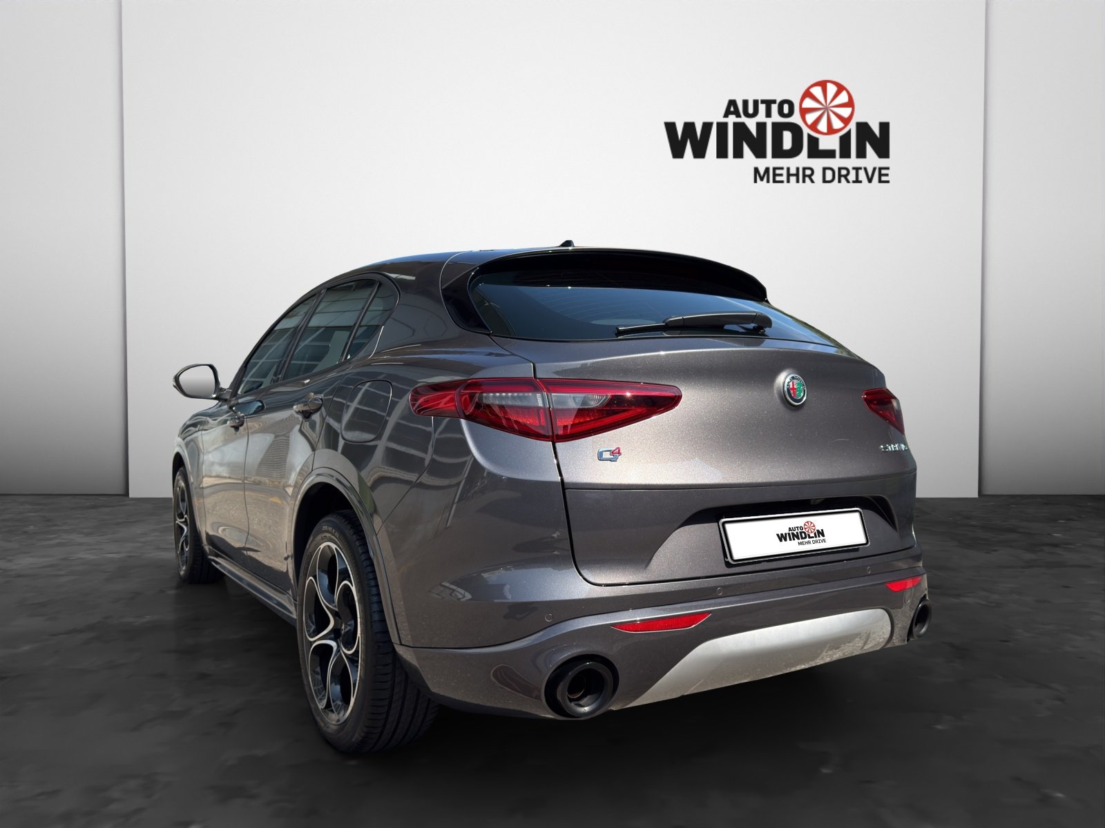 ALFA ROMEO Stelvio 2.0 Q4 TI Sky 20, Petrol, Second hand / Used, Automatic - 4