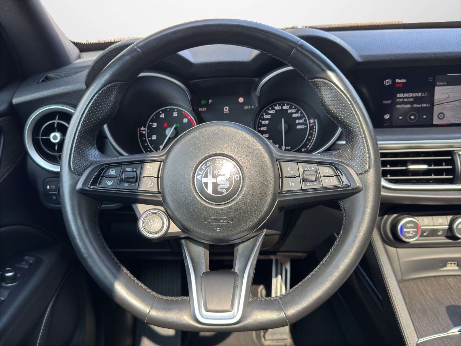 ALFA ROMEO Stelvio 2.0 Q4 TI Sky 20, Petrol, Second hand / Used, Automatic - 7