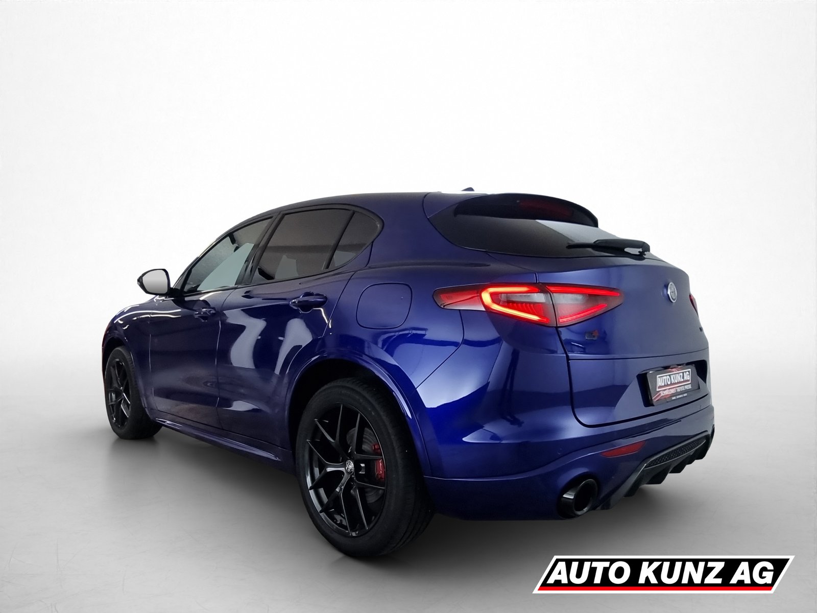 ALFA ROMEO Stelvio 2.0 Q4 280 Veloce, Petrol, Second hand / Used, Automatic - 4