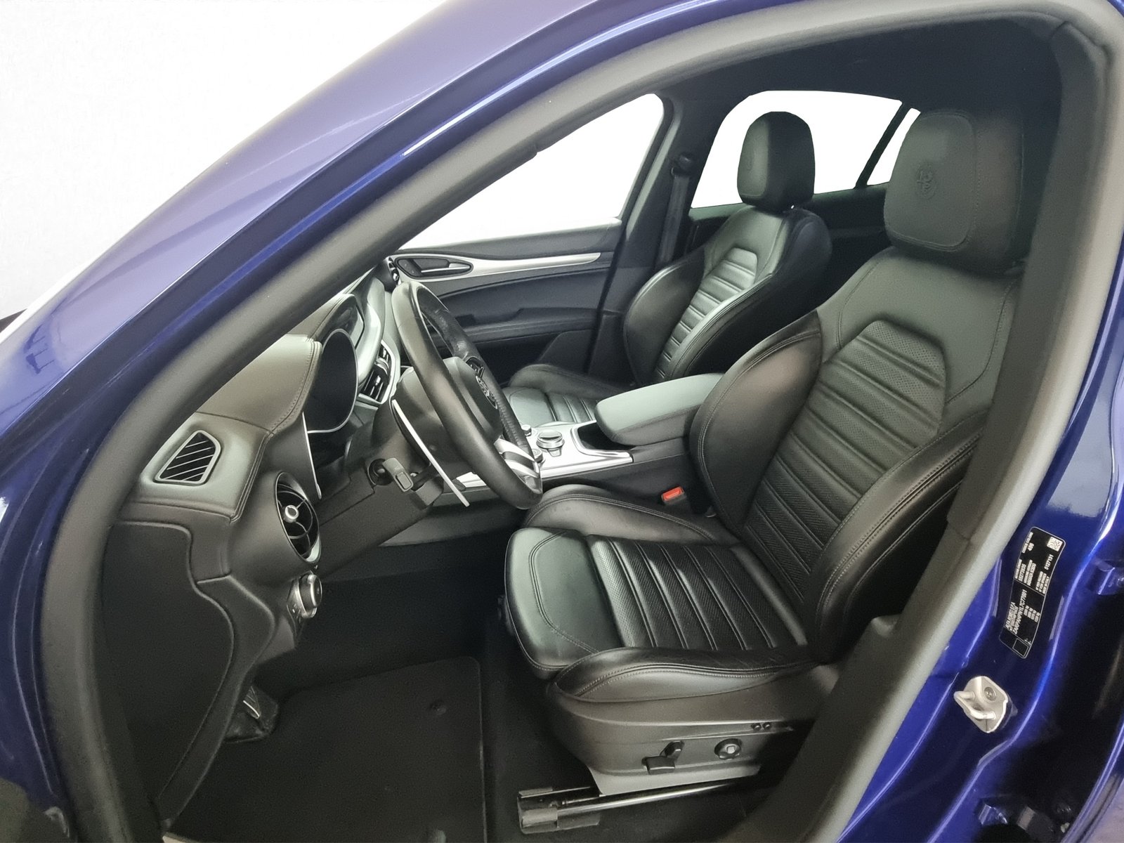 ALFA ROMEO Stelvio 2.0 Q4 280 Veloce, Petrol, Second hand / Used, Automatic - 6