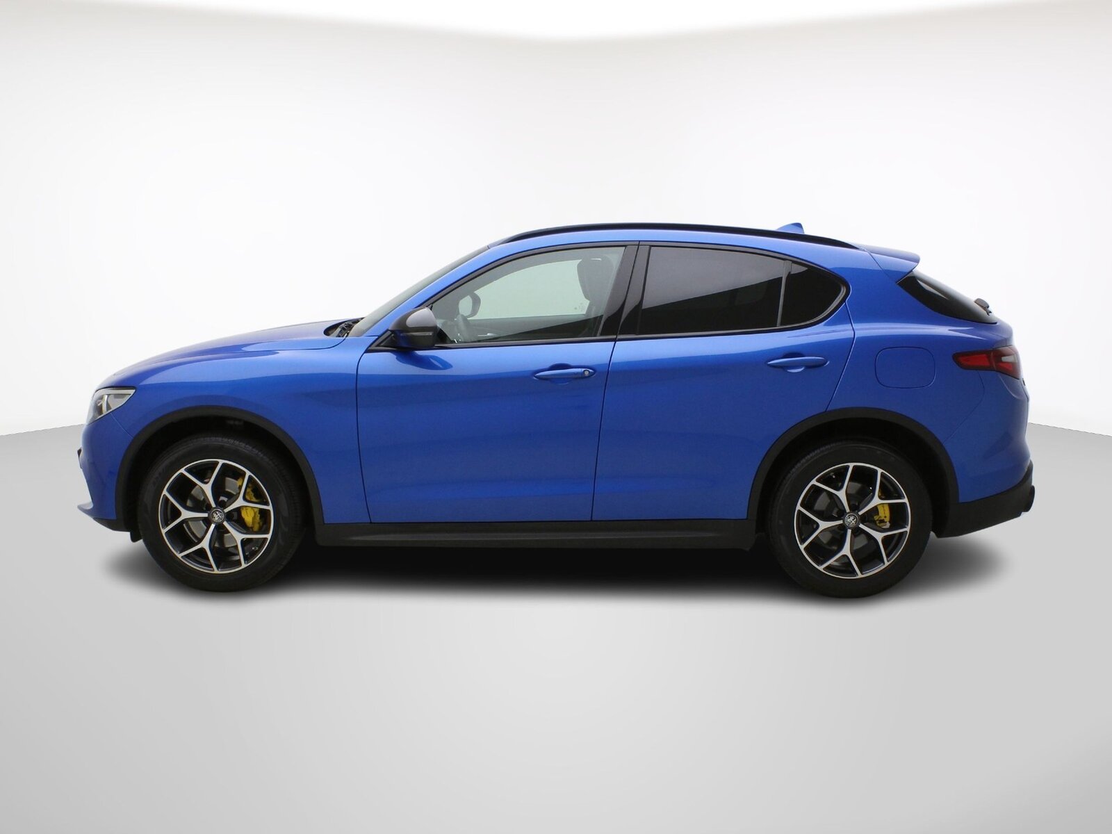 ALFA ROMEO Stelvio 2.0 Q4 Sport, Essence, Occasion / Utilisé, Automatique - 3