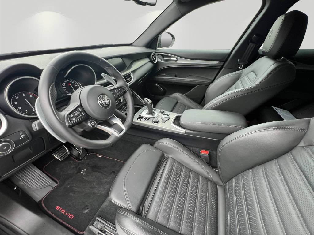 ALFA ROMEO Stelvio 2.0 Q4 280 Veloce Sky, Essence, Occasion / Utilisé, Automatique - 6