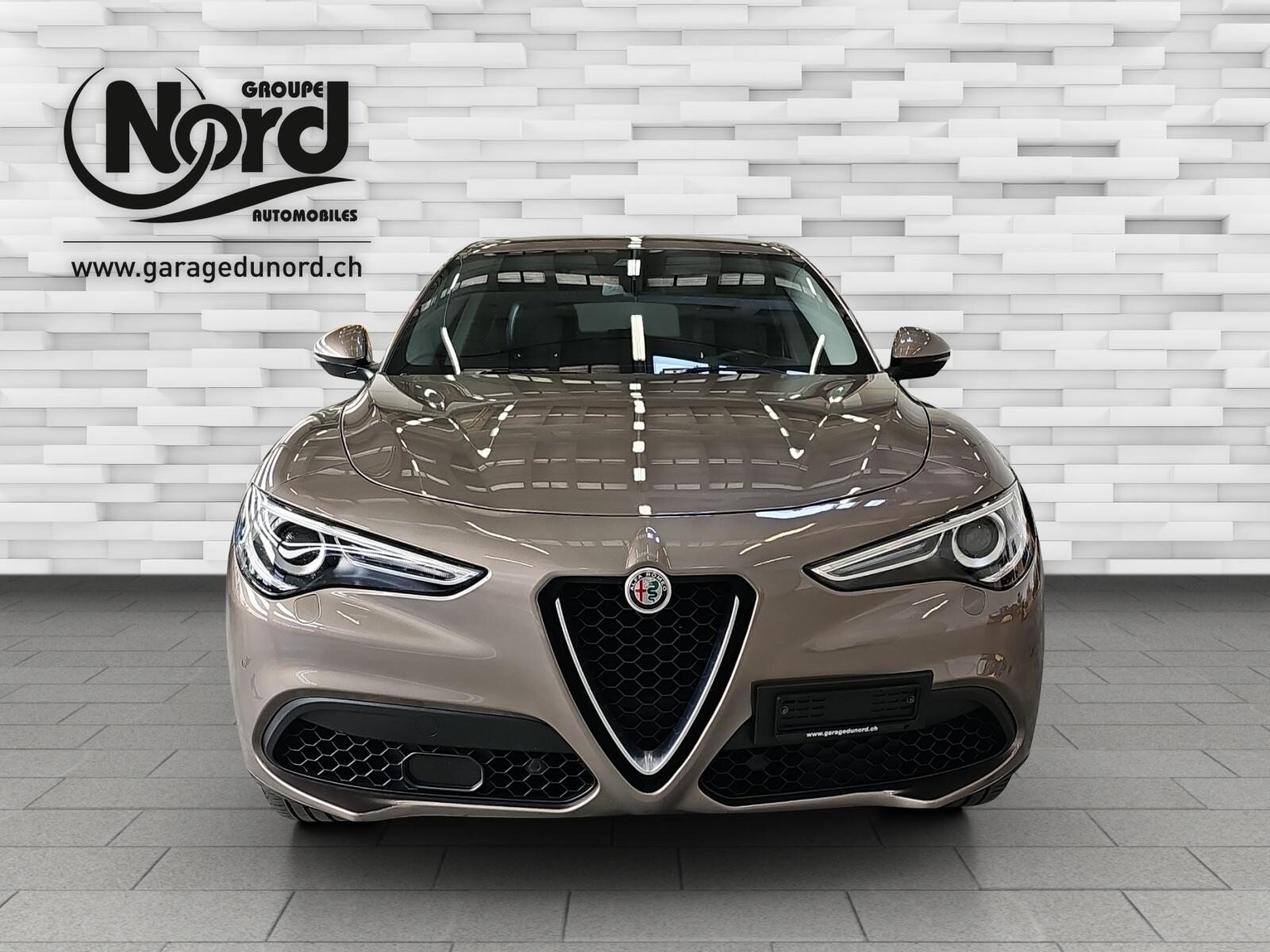 ALFA ROMEO Stelvio 2.0 Q4 280 Super, Essence, Occasion / Utilisé, Automatique - 7