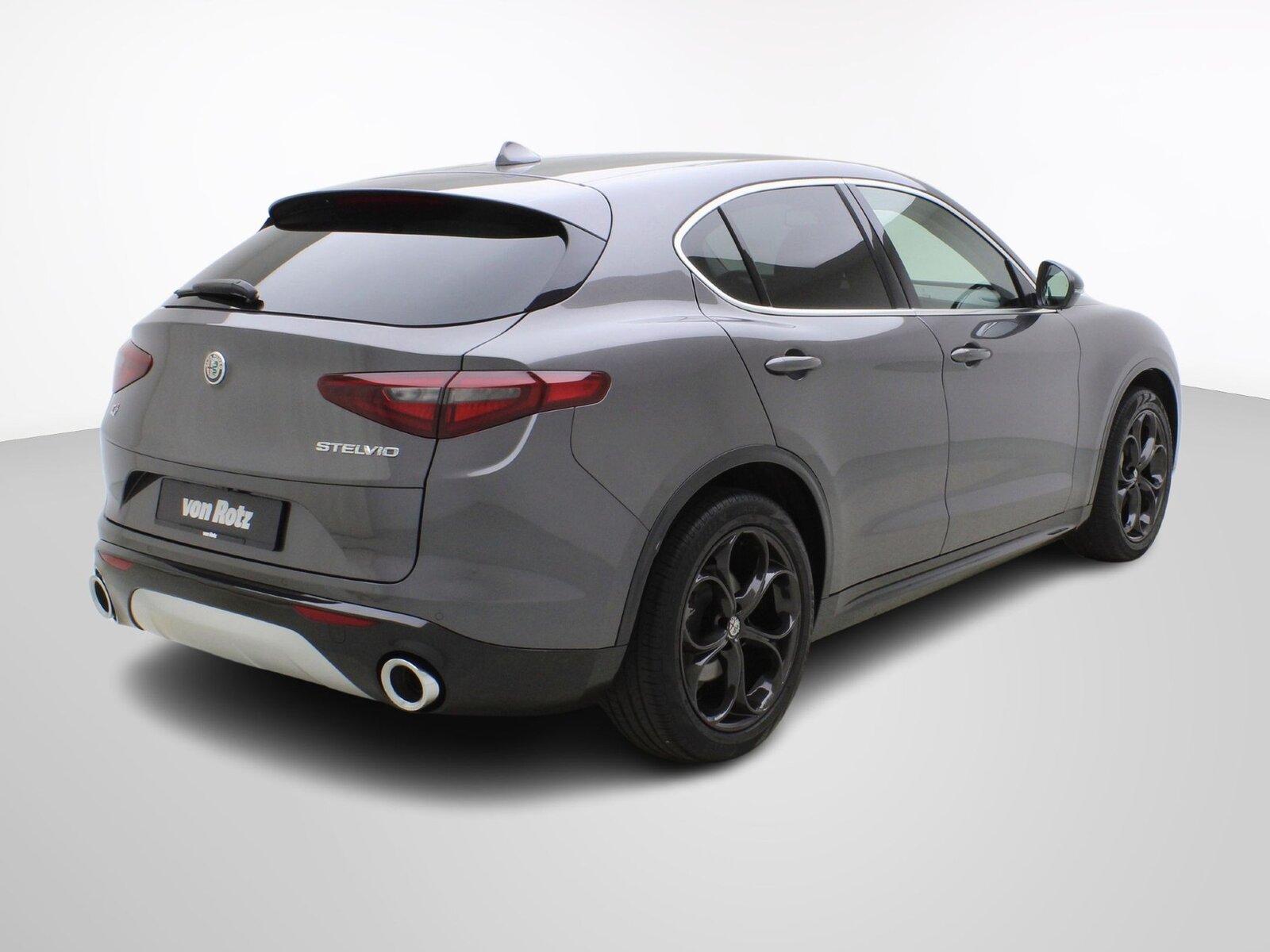 ALFA ROMEO Stelvio 2.0 Q4 Ti, Petrol, Second hand / Used, Automatic - 5
