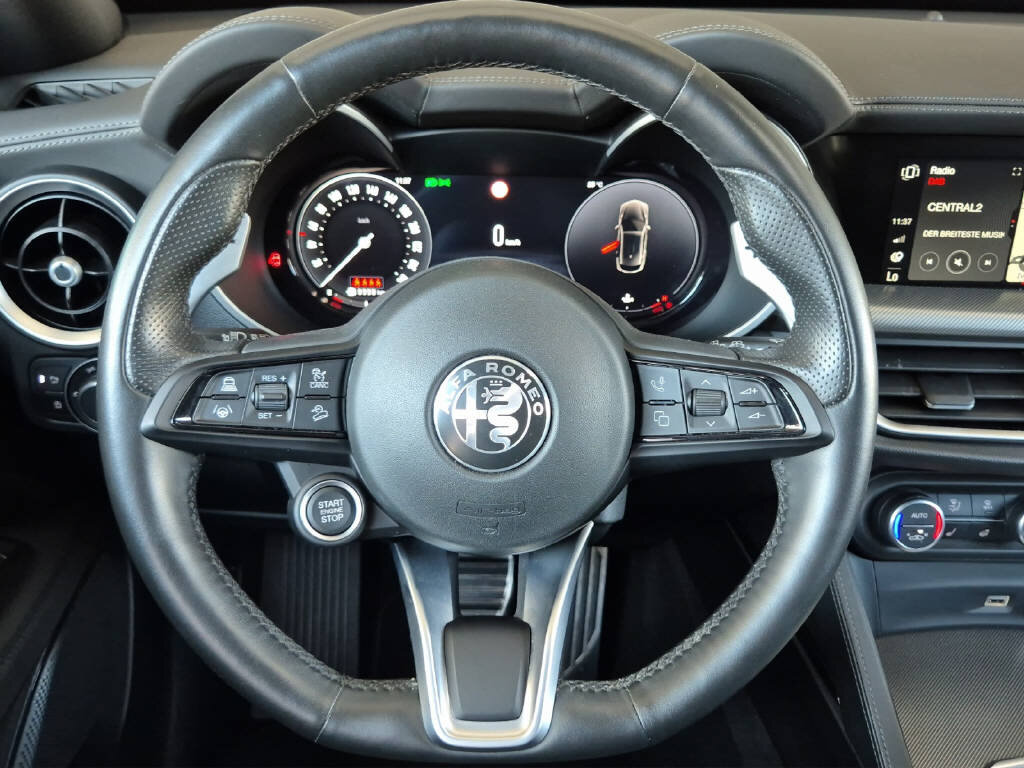 ALFA ROMEO Stelvio 2.0 Q4 280 Veloce, Petrol, Second hand / Used, Automatic - 7