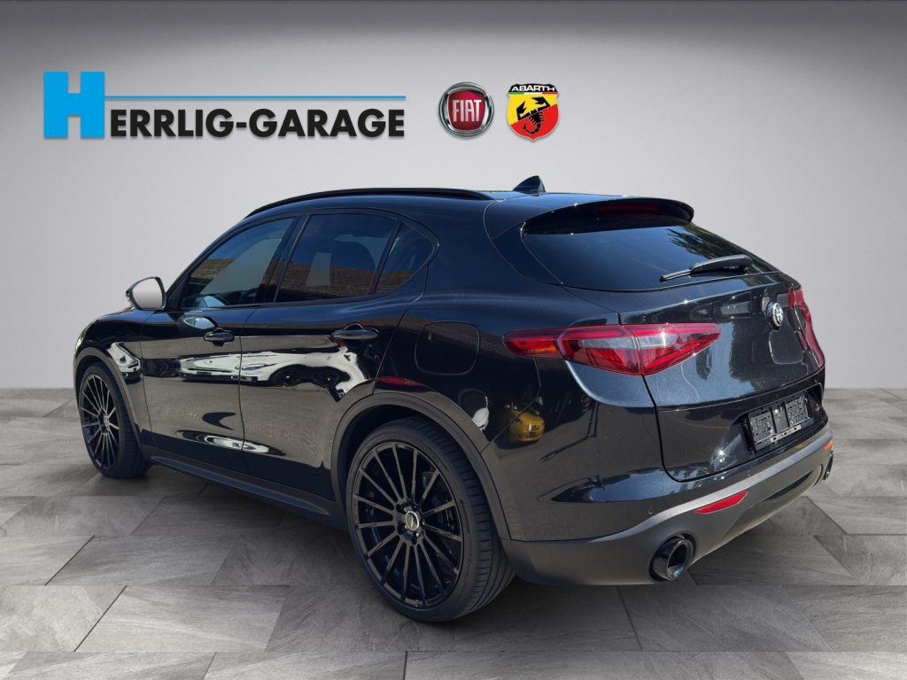 ALFA ROMEO STELVIO 2.2 D Q4 210 Super, Diesel, Second hand / Used, Automatic - 3