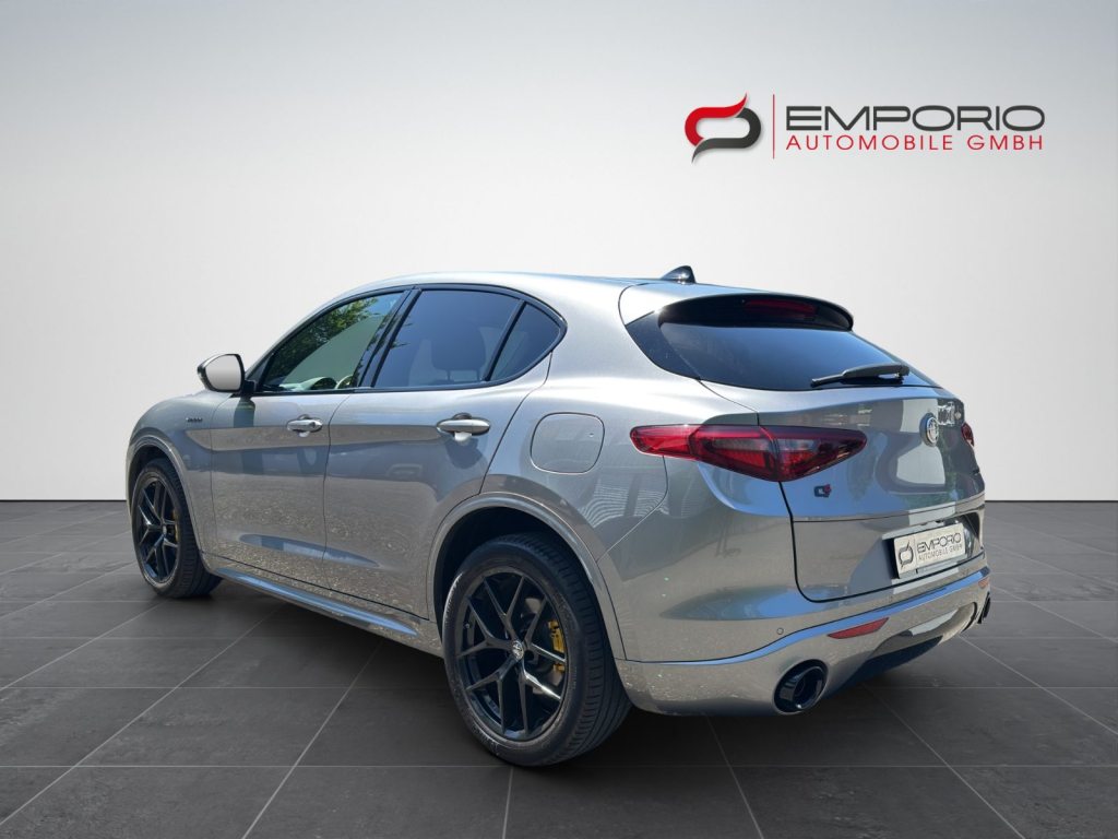 ALFA ROMEO STELVIO 2.0 Q4 280 Veloce, Essence, Occasion / Utilisé, Automatique - 4