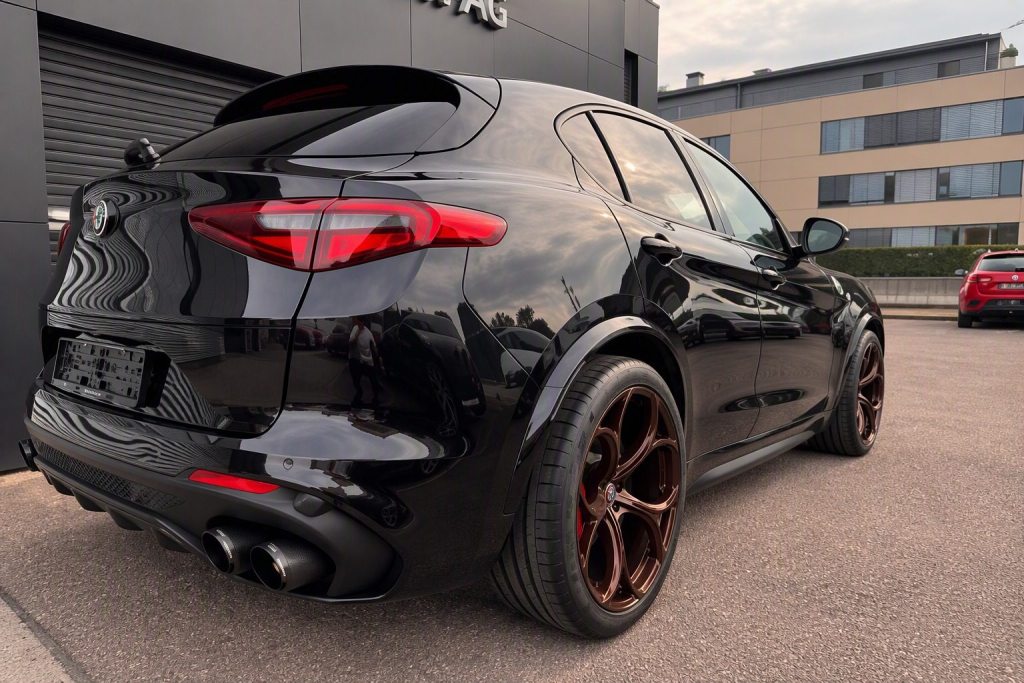 ALFA ROMEO 2.9 V6 Biturbo Q4 Quadrifoglio, Essence, Occasion / Utilisé, Automatique - 2