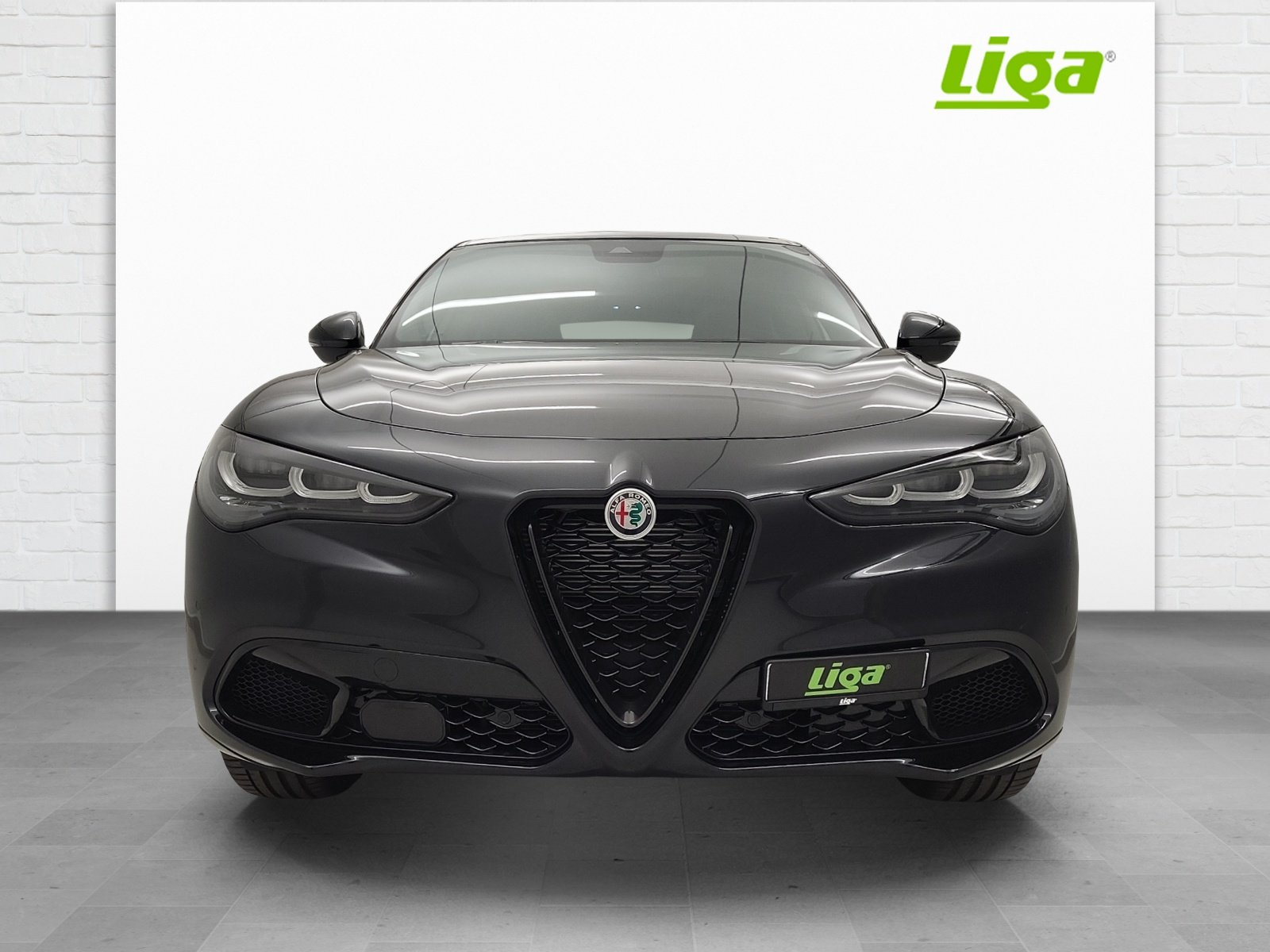 ALFA ROMEO Stelvio 2.0 Q4 280 Veloce Sky, Petrol, Ex-demonstrator, Automatic - 3