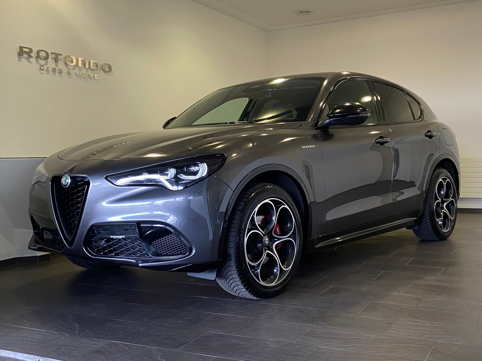 ALFA ROMEO Stelvio 2.0 Veloce Premium Tech Q4 AT8