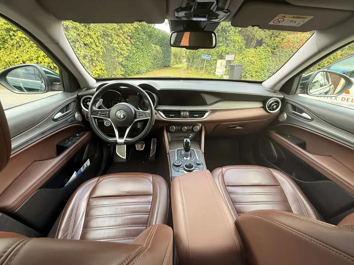 ALFA ROMEO Stelvio 2.0 Q4 280 Ti, Essence, Occasion / Utilisé, Automatique - 5