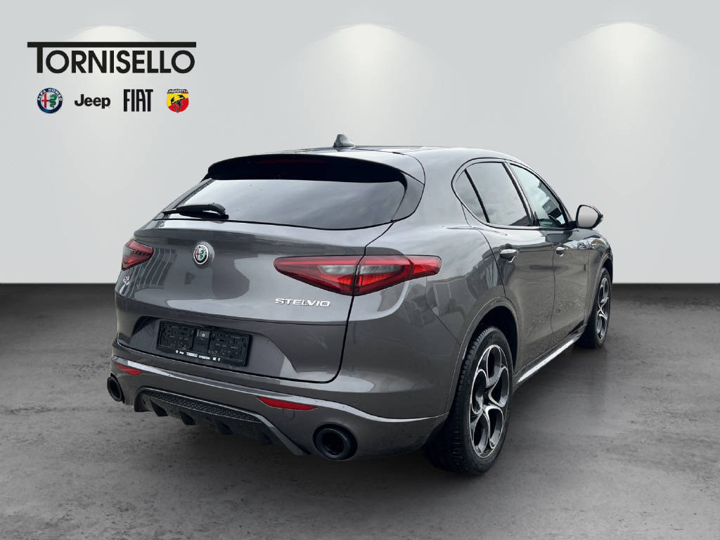 ALFA ROMEO Stelvio 2.0 Q4 280 Veloce Premium Light, Petrol, Second hand / Used, Automatic - 4