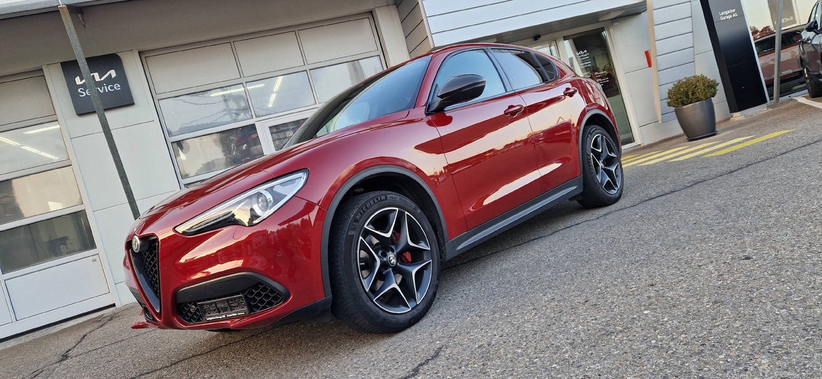 ALFA ROMEO Stelvio 2.0 Q4 280 Ti, Essence, Occasion / Utilisé, Automatique