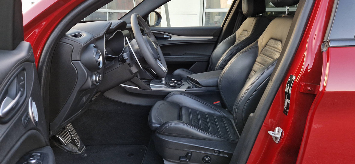 ALFA ROMEO Stelvio 2.0 Q4 280 Ti, Essence, Occasion / Utilisé, Automatique - 5