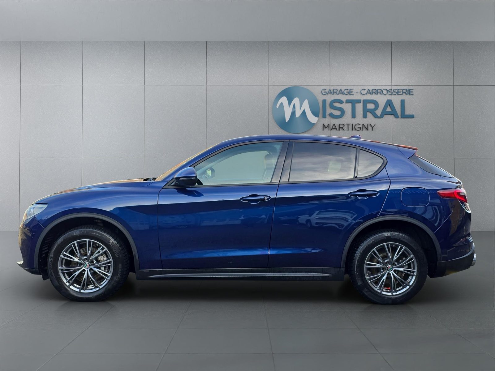 ALFA ROMEO Stelvio 2.0 Q4 280 Super, Essence, Occasion / Utilisé, Automatique - 2