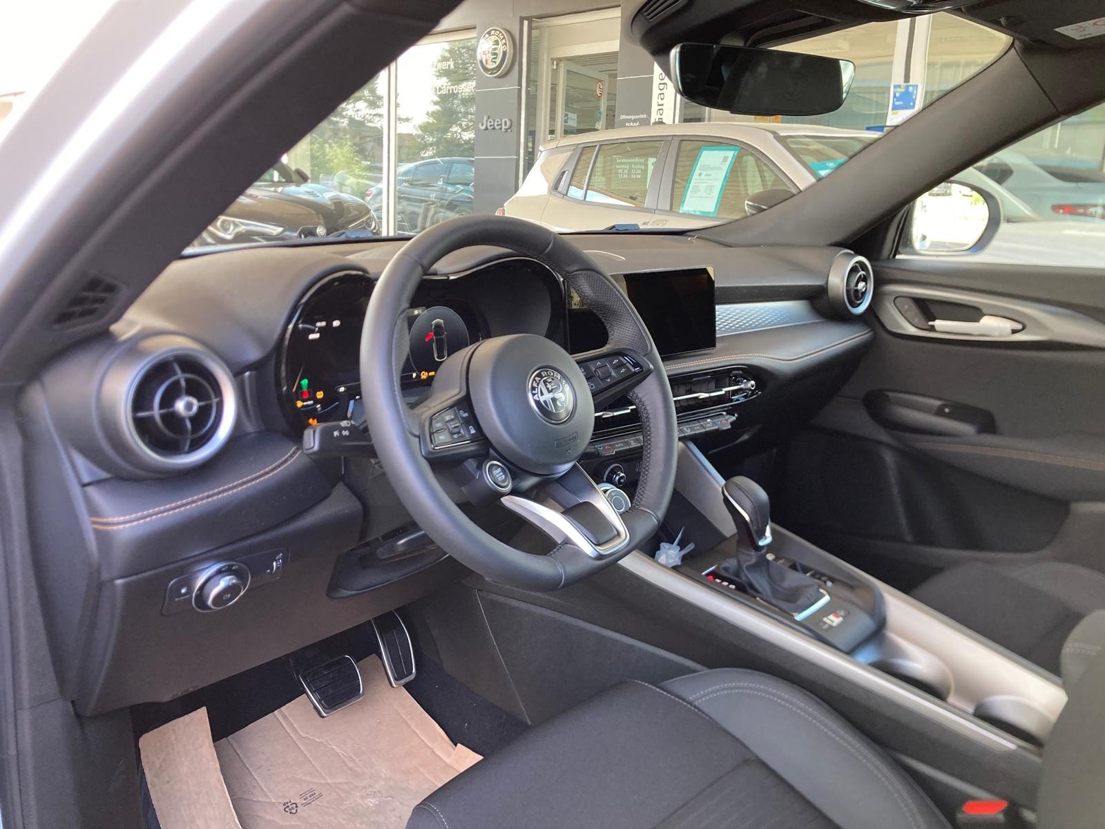 ALFA ROMEO Tonale 1.3 Plug-in-Hybrid Q4 Sprint Edition, Plug-in-Hybrid Petrol/Electric, New car, Automatic - 2