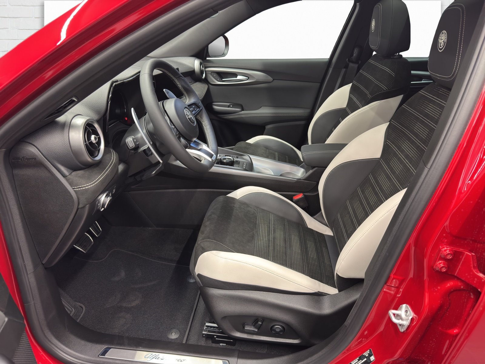 ALFA ROMEO Tonale 1.3 Plug-in Hybrid Sport Speciale Launch Q, Plug-in-Hybrid Petrol/Electric, New car, Automatic - 7