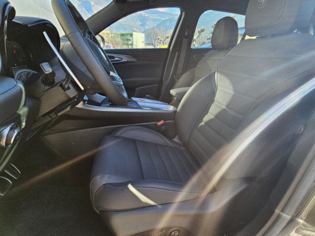 ALFA ROMEO Tonale 1.5 Hybrid Spri Ed, Hybride Léger Essence/Électricité, Voiture nouvelle, Automatique - 6