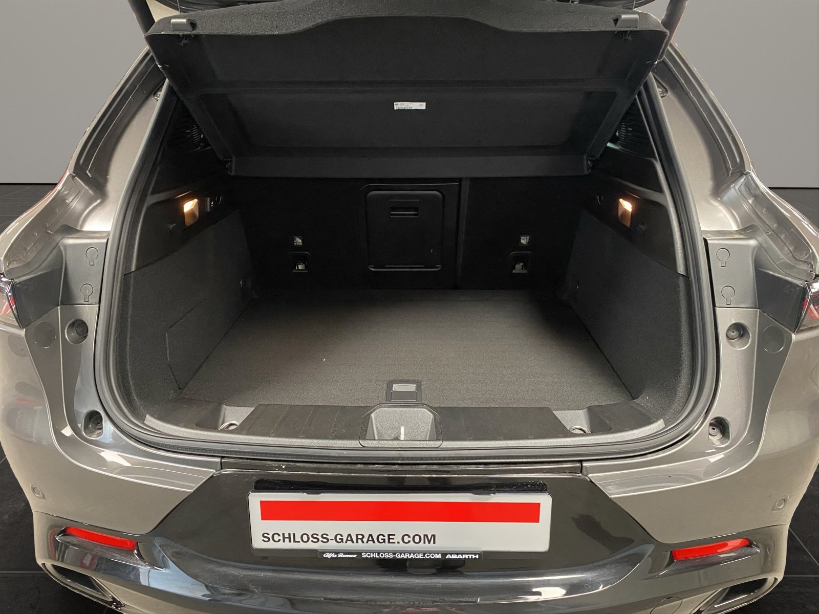 ALFA ROMEO TONALE 1.5 Veloce, Hybride Léger Essence/Électricité, Voiture nouvelle, Automatique - 5