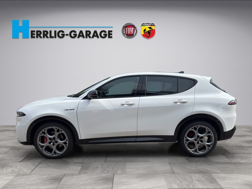 ALFA ROMEO TONALE 1.5 Veloce, Mild-Hybrid Petrol/Electric, New car, Automatic - 5