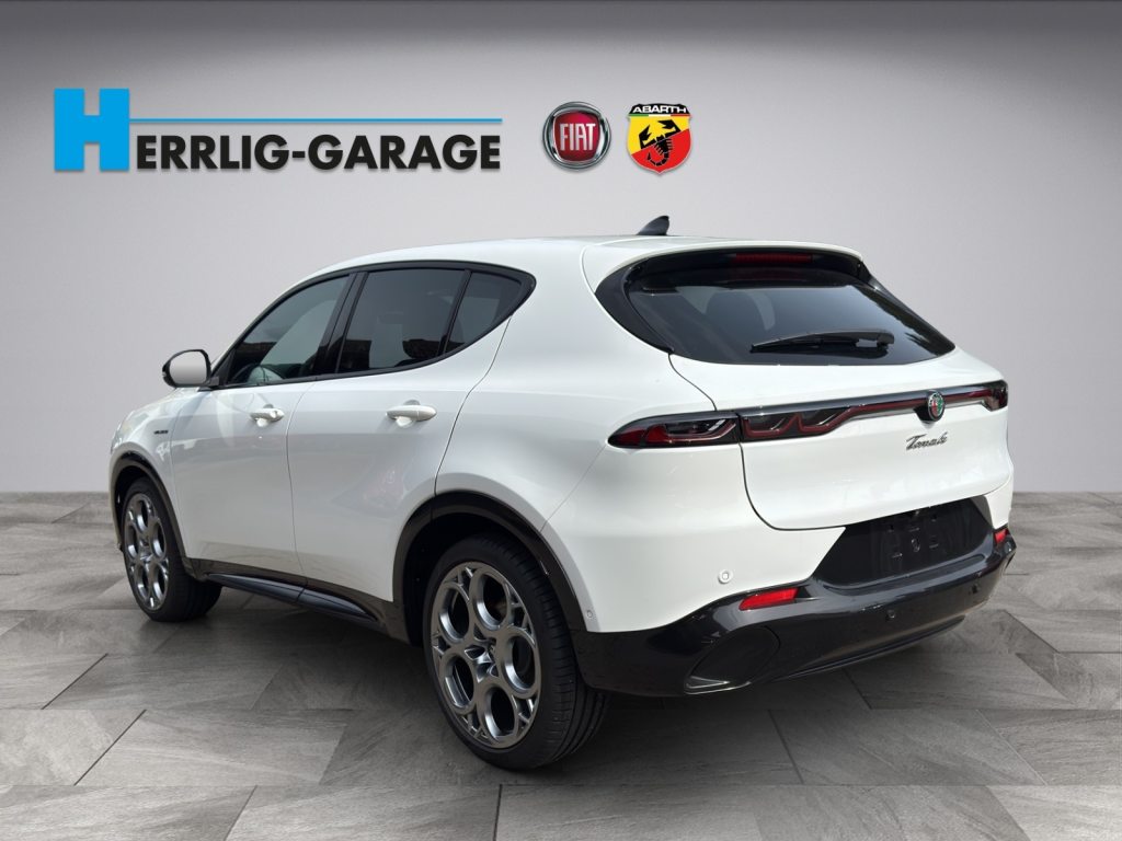 ALFA ROMEO TONALE 1.5 Veloce, Mild-Hybrid Petrol/Electric, New car, Automatic - 3