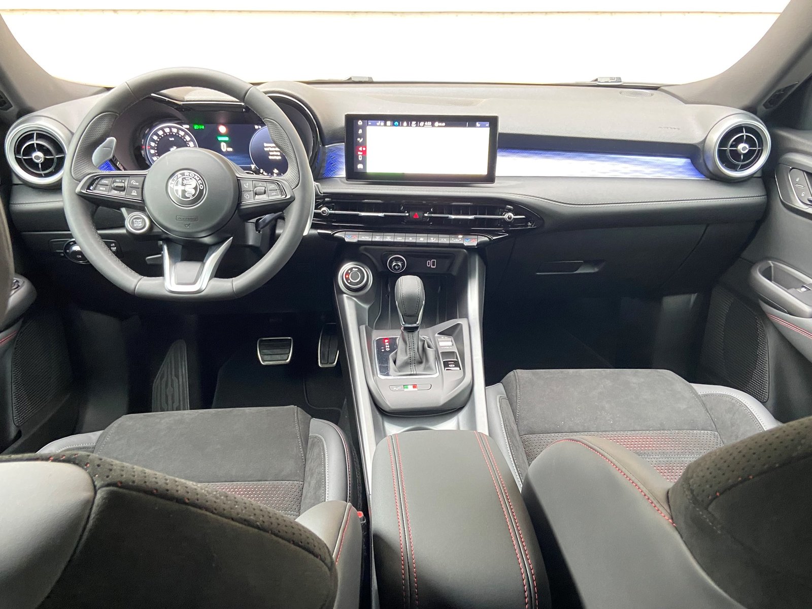 ALFA ROMEO Tonale 1.5 48V Hybrid Speciale, Mild-Hybrid Benzin/Elektro, Occasion / Gebraucht, Automatik - 4