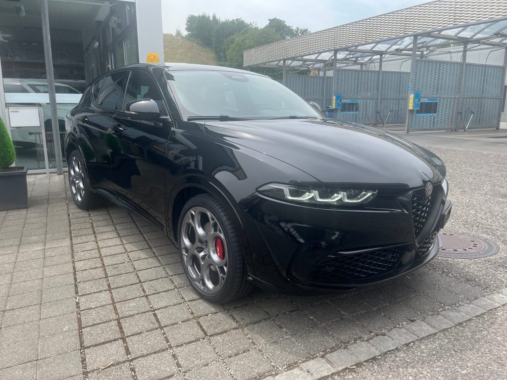 ALFA ROMEO TONALE 1.5 Veloce, Mild-Hybrid Petrol/Electric, Second hand / Used, Automatic - 7