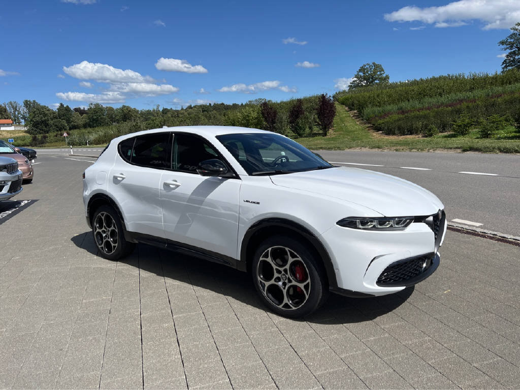 ALFA ROMEO Tonale 1.3 Plug-in Hybrid Veloce Q4, Plug-in-Hybrid Benzin/Elektro, Occasion / Gebraucht, Automatik - 2