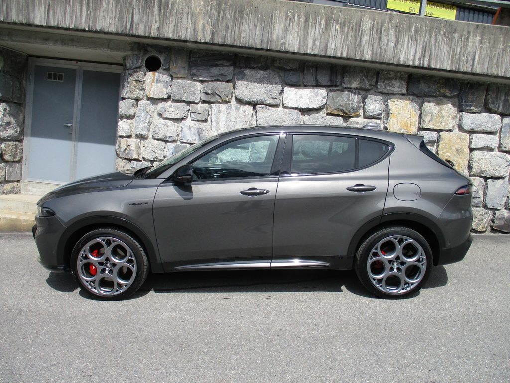 ALFA ROMEO Tonale 1.3 Plug-in Hybrid Veloce Q4, Plug-in-Hybrid Benzin/Elektro, Occasion / Gebraucht, Automatik - 2