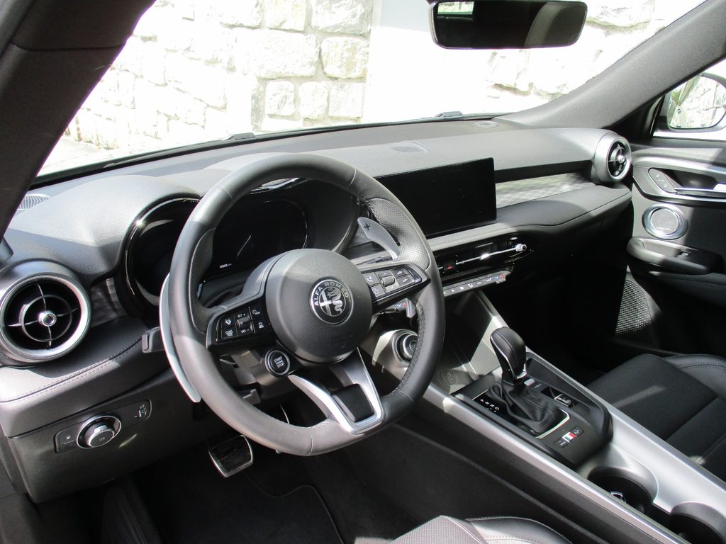 ALFA ROMEO Tonale 1.3 Plug-in Hybrid Veloce Q4, Plug-in-Hybrid Benzin/Elektro, Occasion / Gebraucht, Automatik - 4