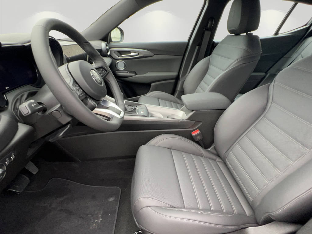 ALFA ROMEO Tonale 1.5 Sprint Premium 150PS, Mild-Hybrid Petrol/Electric, Second hand / Used, Automatic - 6