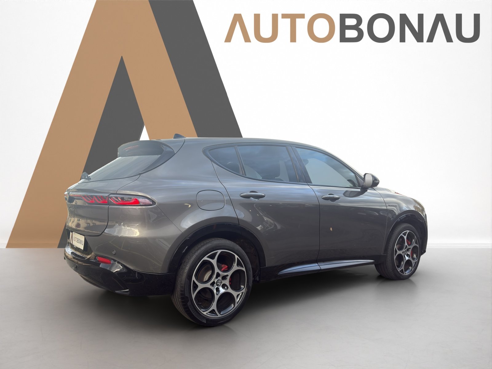 ALFA ROMEO TONALE 1.5 Veloce Premium, Mild-Hybrid Petrol/Electric, Second hand / Used, Automatic - 5