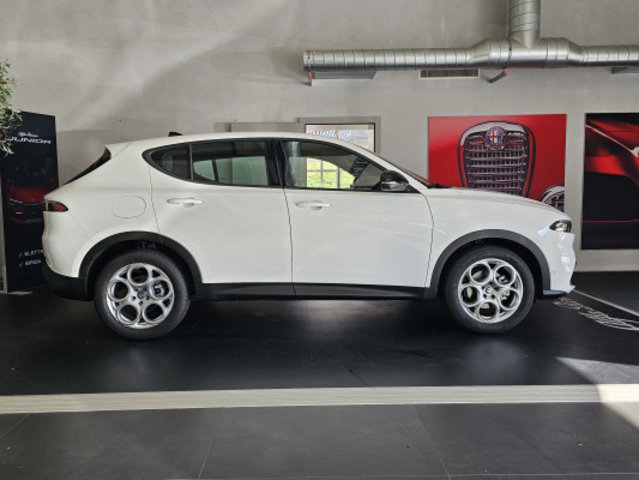 ALFA ROMEO Tonale 1.5 Hy Veloce, Hybride Léger Essence/Électricité, Occasion / Utilisé, Automatique - 4